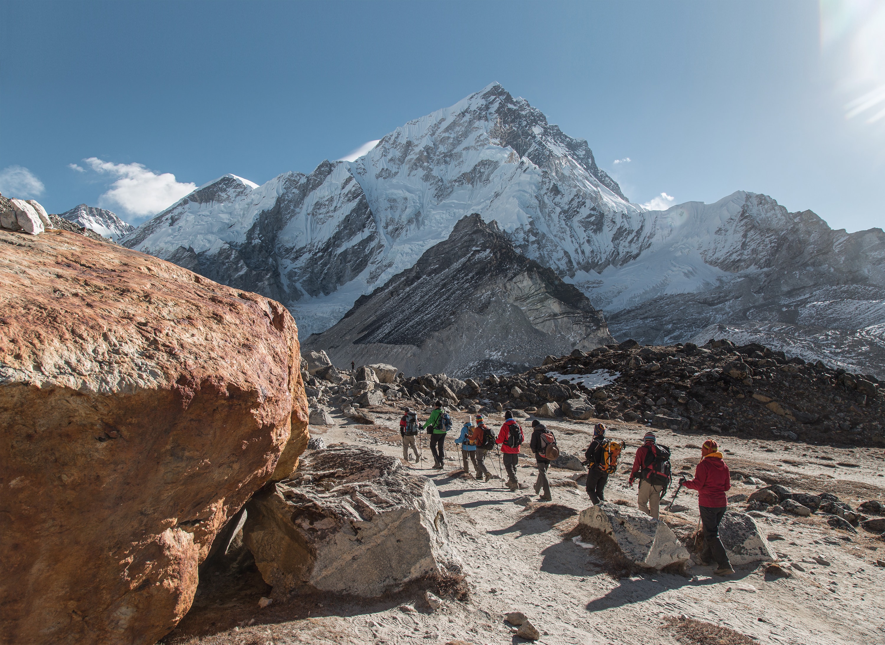 Trekking Elite Exped Dive into the Himalayas. Soak up the culture